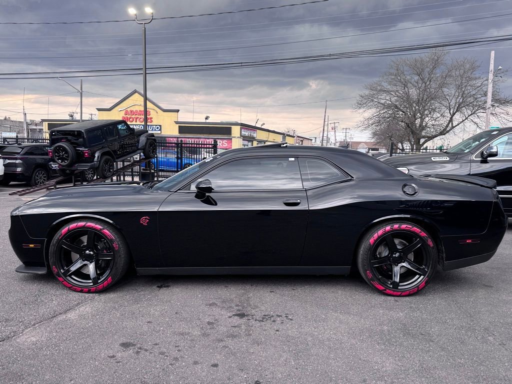 Used 2020 Dodge Challenger SRT Hellcat image 4