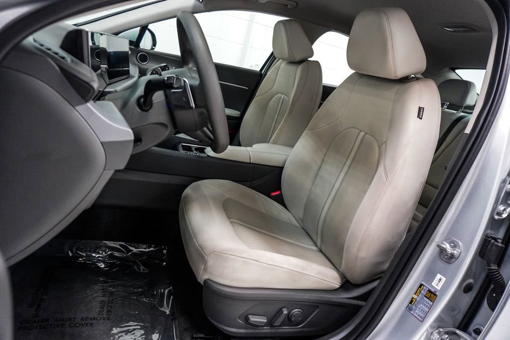 Used 2025 Hyundai Sonata SEL FWD image 6