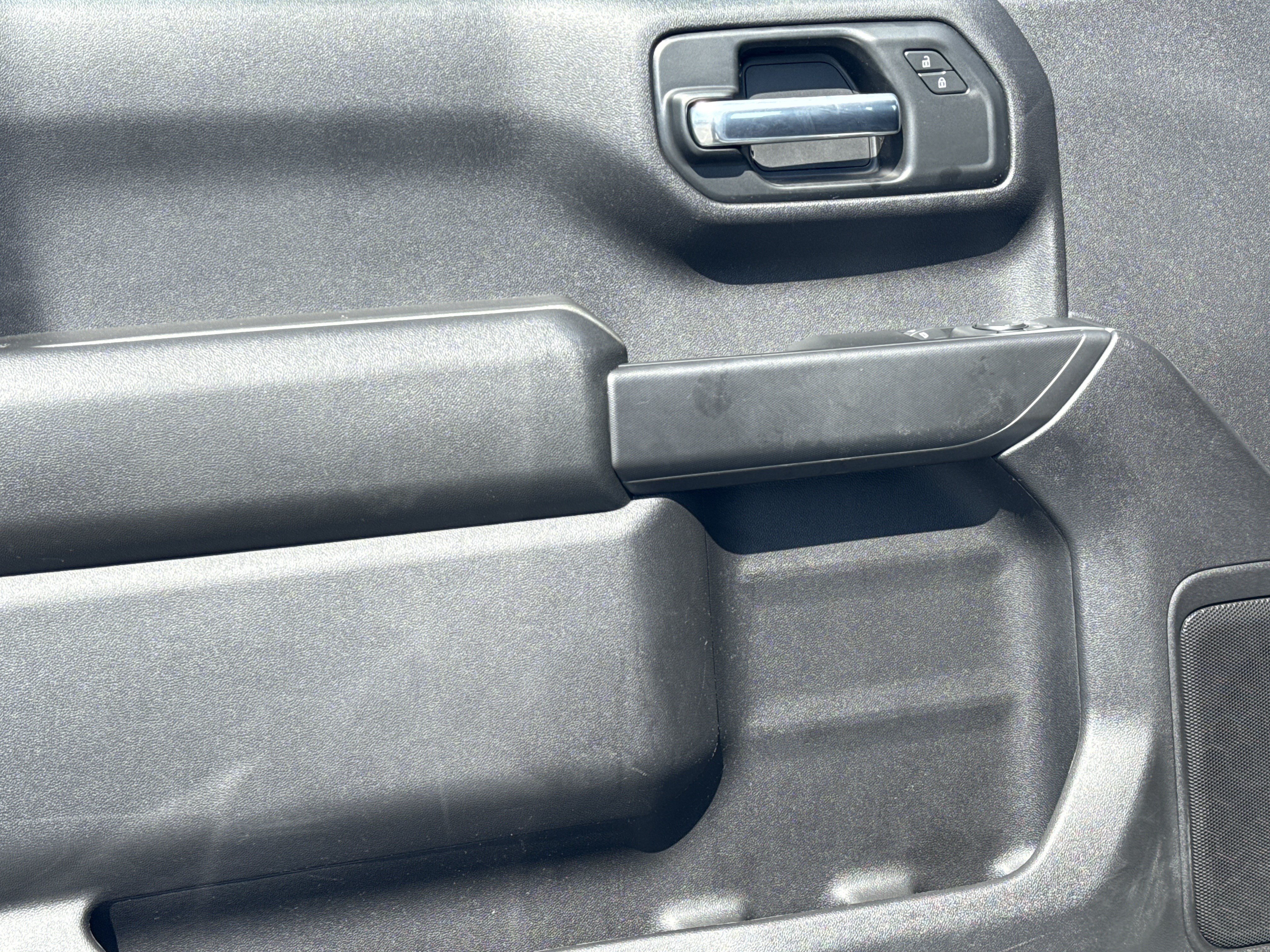 Used 2025 Chevrolet Silverado 1500 W/T RWD image 14