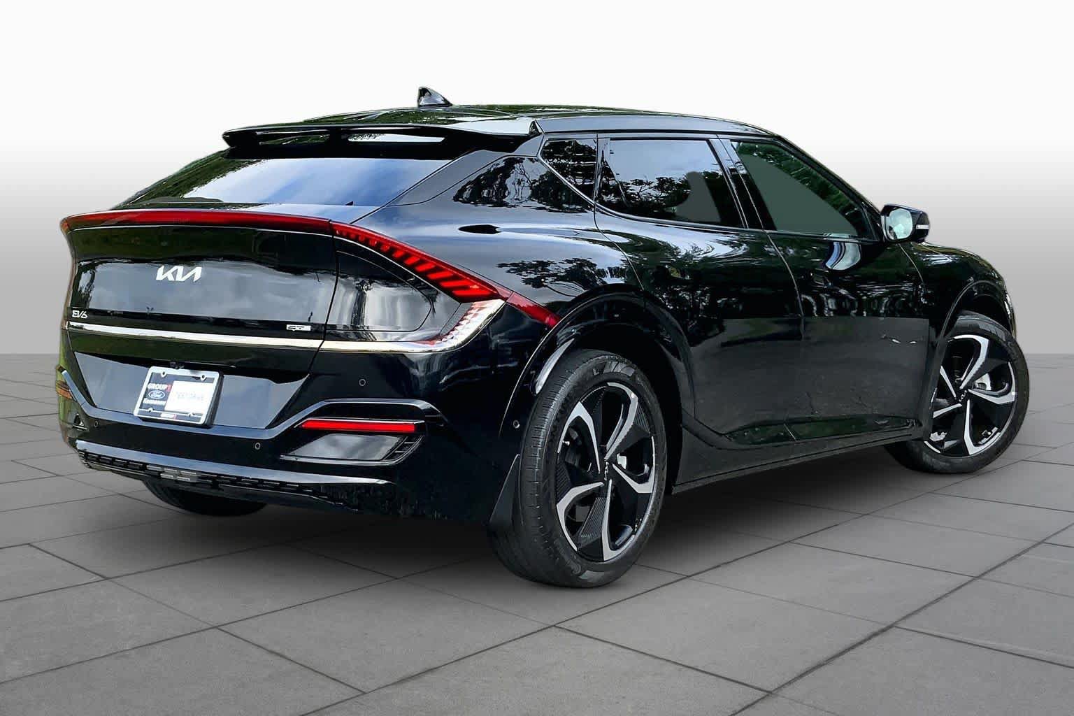 Used 2023 Kia EV6 GT-Line w/ GT-Line Suede Seat Package AWD/4WD image 12
