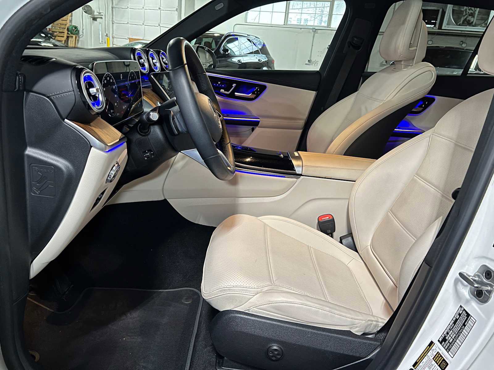 Certified 2023 Mercedes-Benz GLC 300 4MATIC image 23