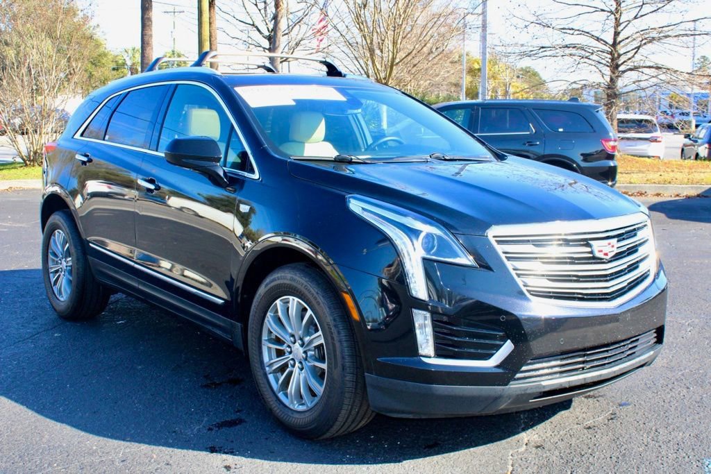 Used 2018 Cadillac XT5 Luxury w/ Driver Awareness Package image 7