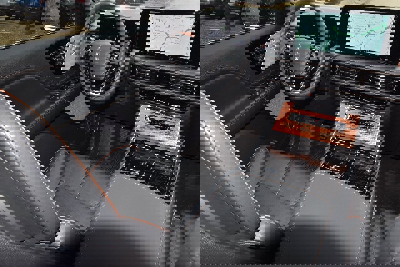 New 2026 Lincoln Aviator Black Label w/ Dynamic Handling Package image 16