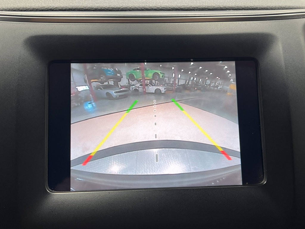 Used 2019 Jeep Cherokee Latitude Plus FWD image 11
