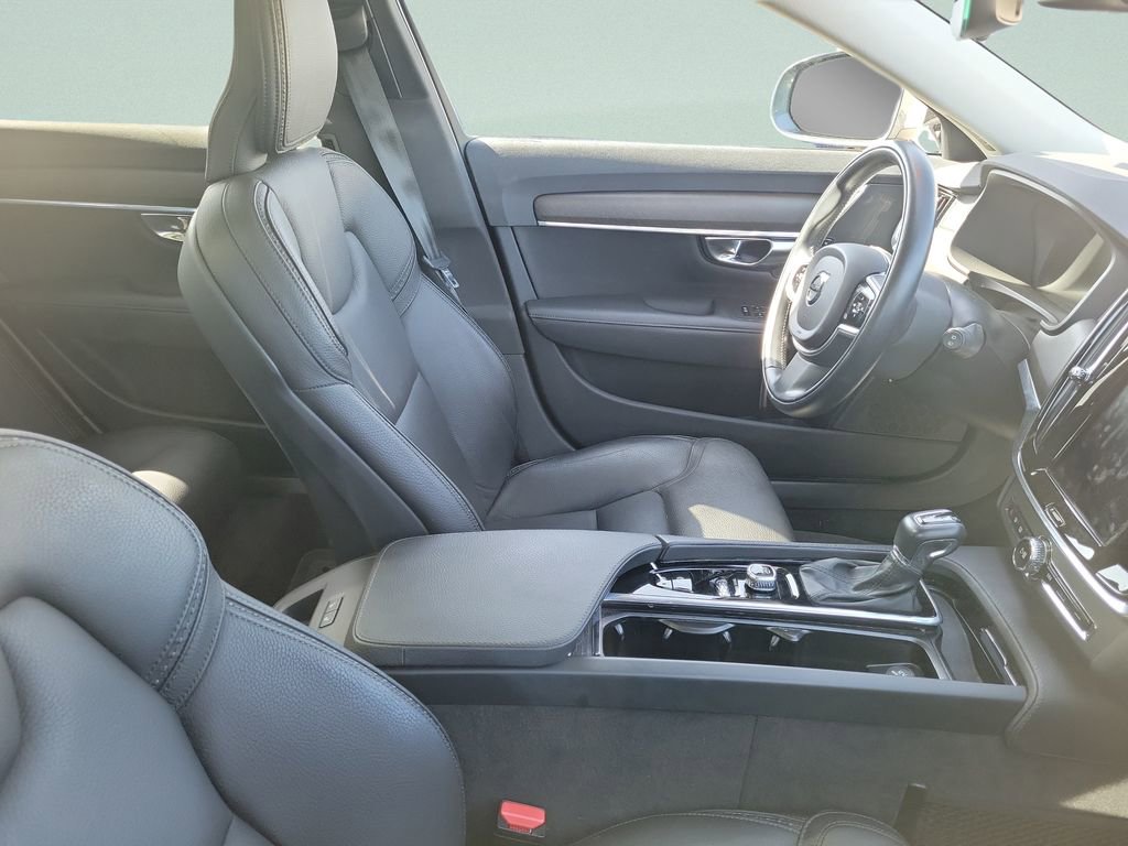 Used 2019 Volvo V90 T5 Cross Country w/ Advanced Package image 7