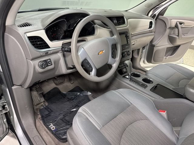 Used 2017 Chevrolet Traverse LS AWD/4WD image 10