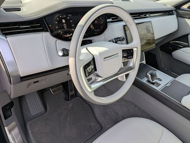 New 2026 Land Rover Range Rover SV image 7