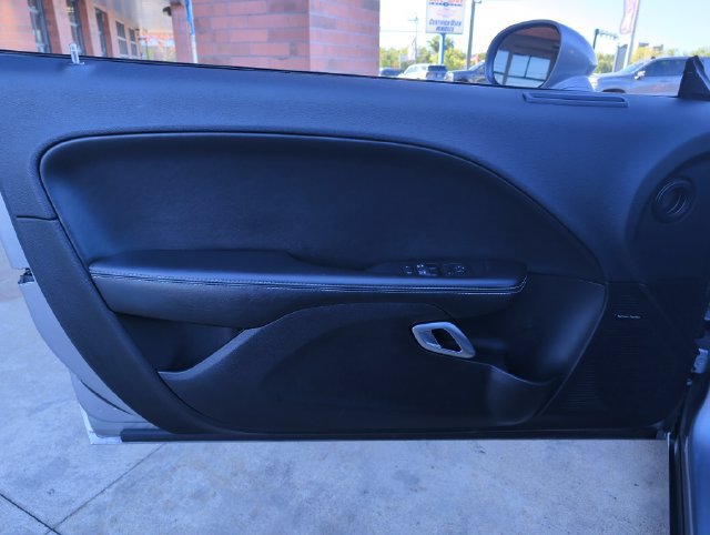 Used 2017 Dodge Challenger SRT w/ Technology Group RWD image 13