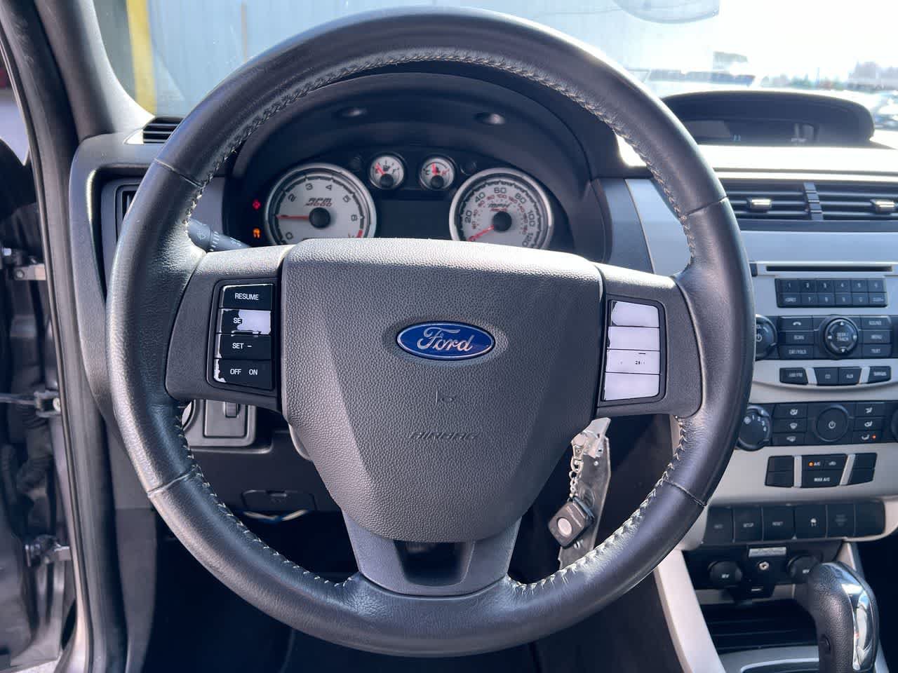 Used 2011 Ford Focus SE w/ 201A Rapid Spec Order Code FWD image 14