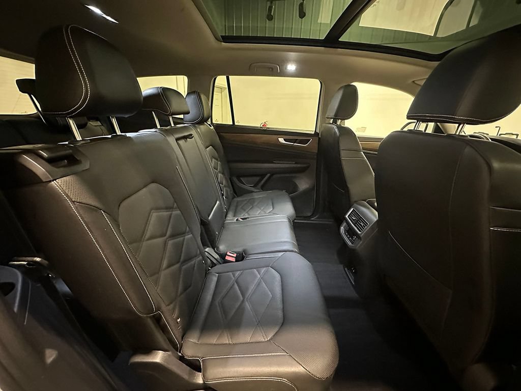 Used 2024 Volkswagen Atlas SE w/ Panoramic Sunroof Package AWD/4WD image 27