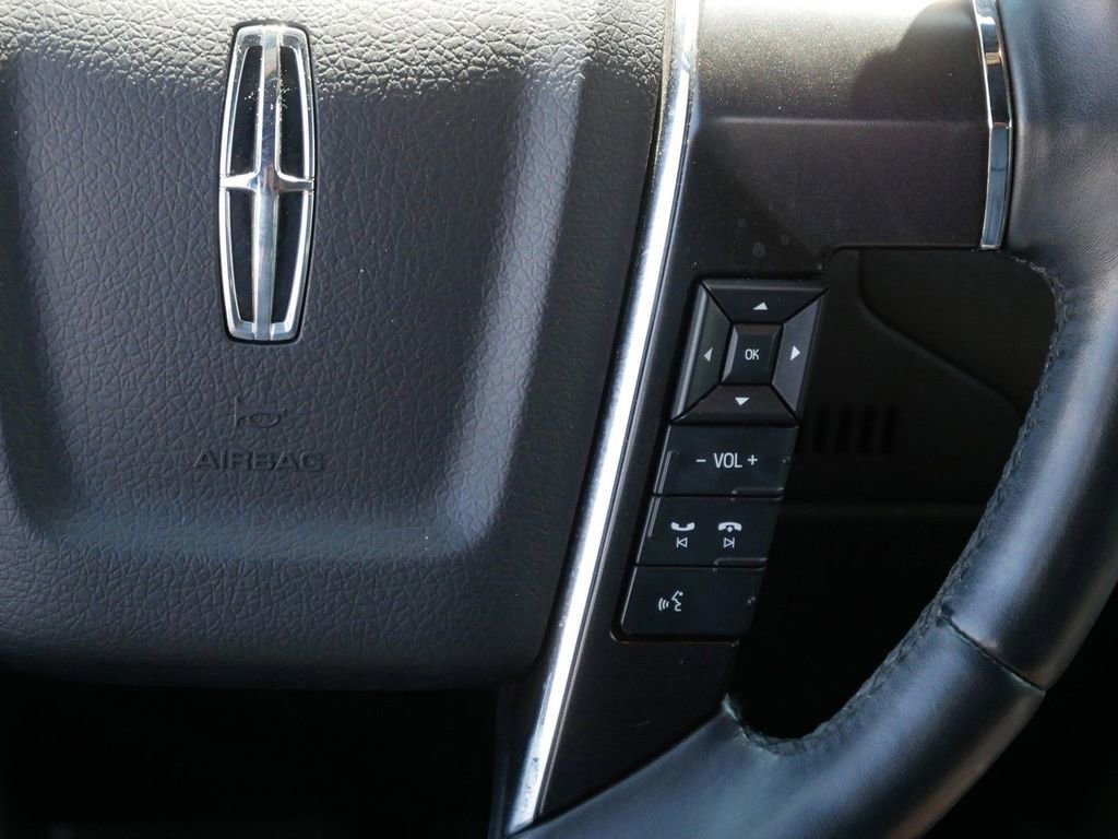 Used 2016 Lincoln Navigator Select AWD/4WD image 20