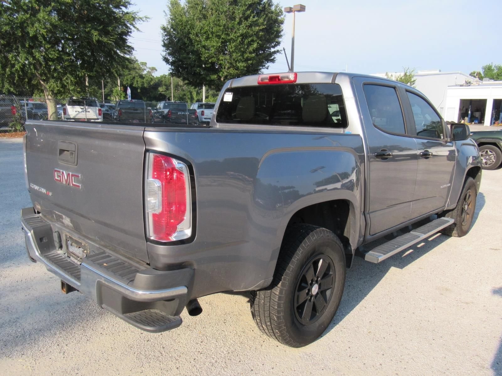 Used 2020 GMC Canyon 2WD Crew Cab w/ Convenience Package image 4
