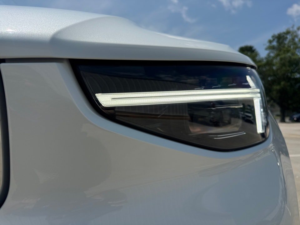 Certified 2023 Volvo XC40 B5 Ultimate w/ Climate Package AWD/4WD image 26
