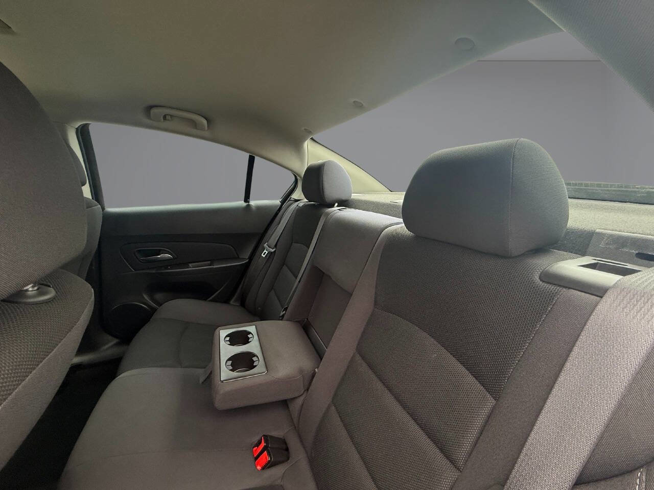 Used 2015 Chevrolet Cruze LT image 31