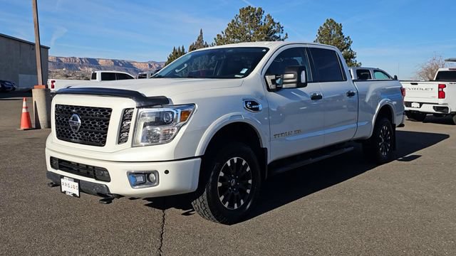 Used 2019 Nissan Titan PRO-4X w/ Pro-4x Convenience Package AWD/4WD image 4