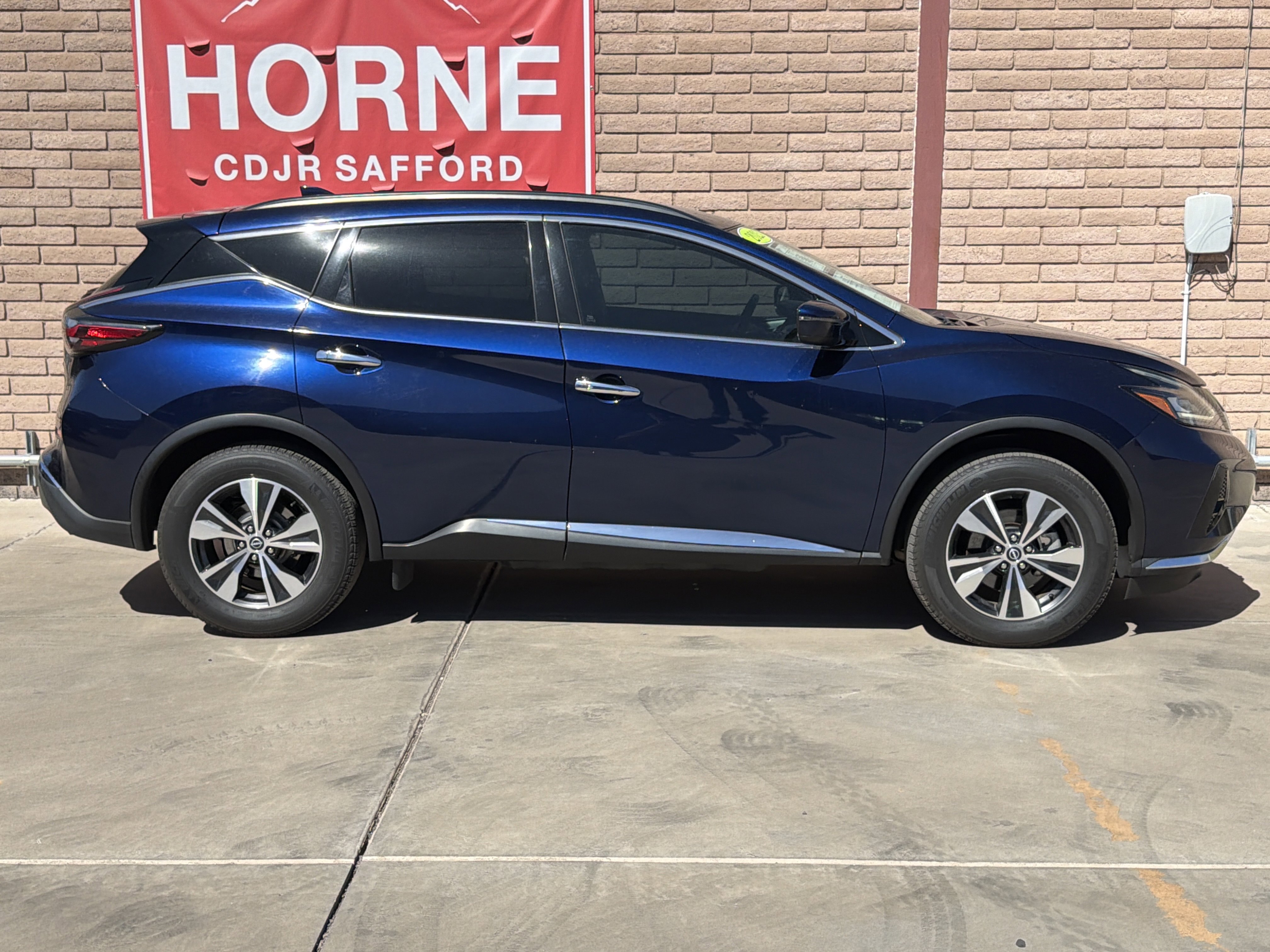 Used 2023 Nissan Murano SV image 7