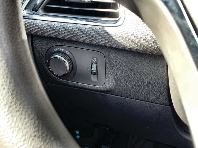 Used 2018 Chevrolet Cruze LT FWD image 15