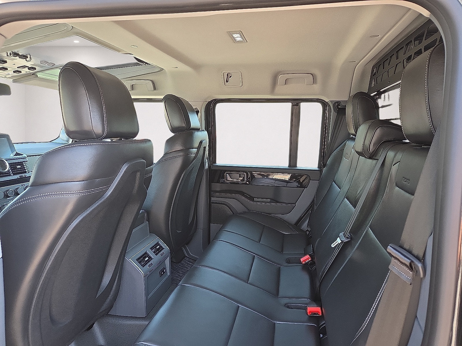 Used 2024 INEOS Grenadier Station Wagon AWD/4WD image 20