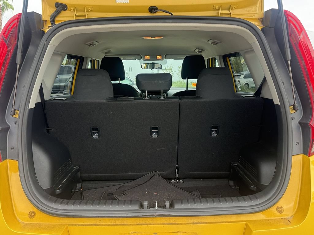 Used 2020 Kia Soul LX FWD image 12