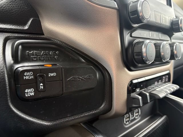 Used 2022 RAM 3500 Laramie w/ Chrome Appearance Group AWD/4WD image 28