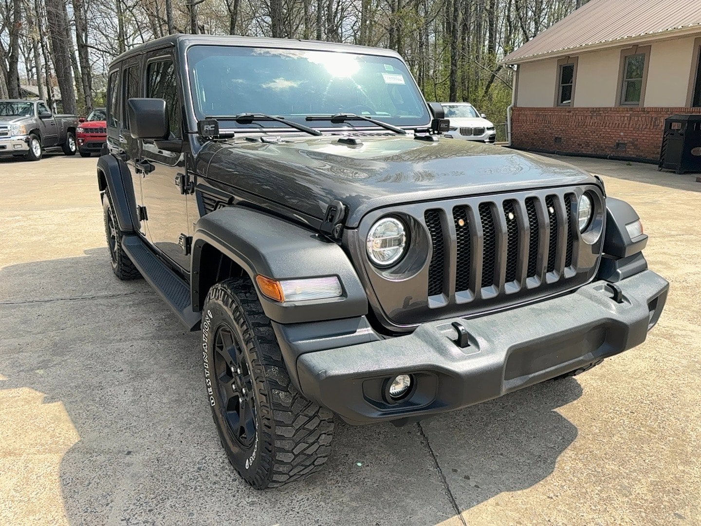 Used 2019 Jeep Wrangler Unlimited Sport S image 3