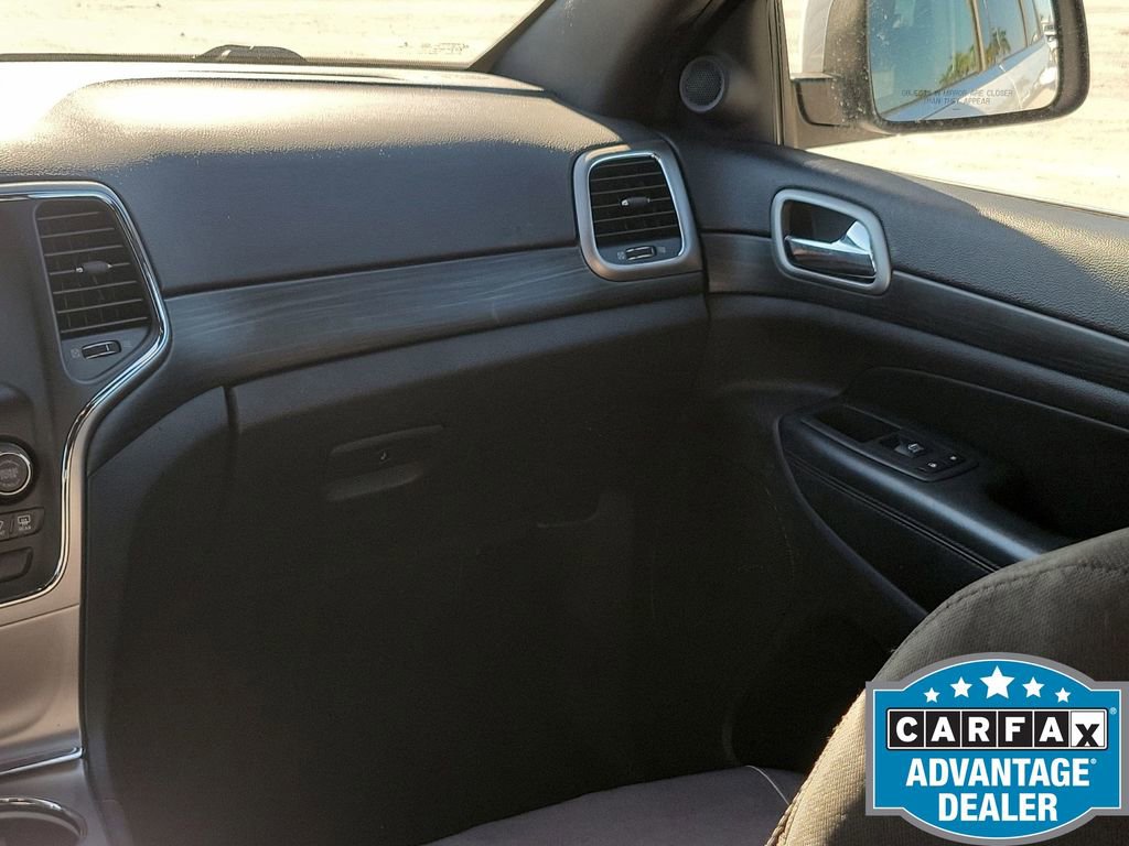 Used 2020 Jeep Grand Cherokee Laredo image 27