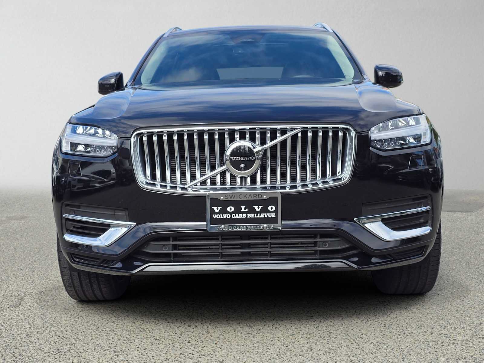 Certified 2024 Volvo XC90 T8 Ultimate w/ Lounge Package AWD/4WD image 9