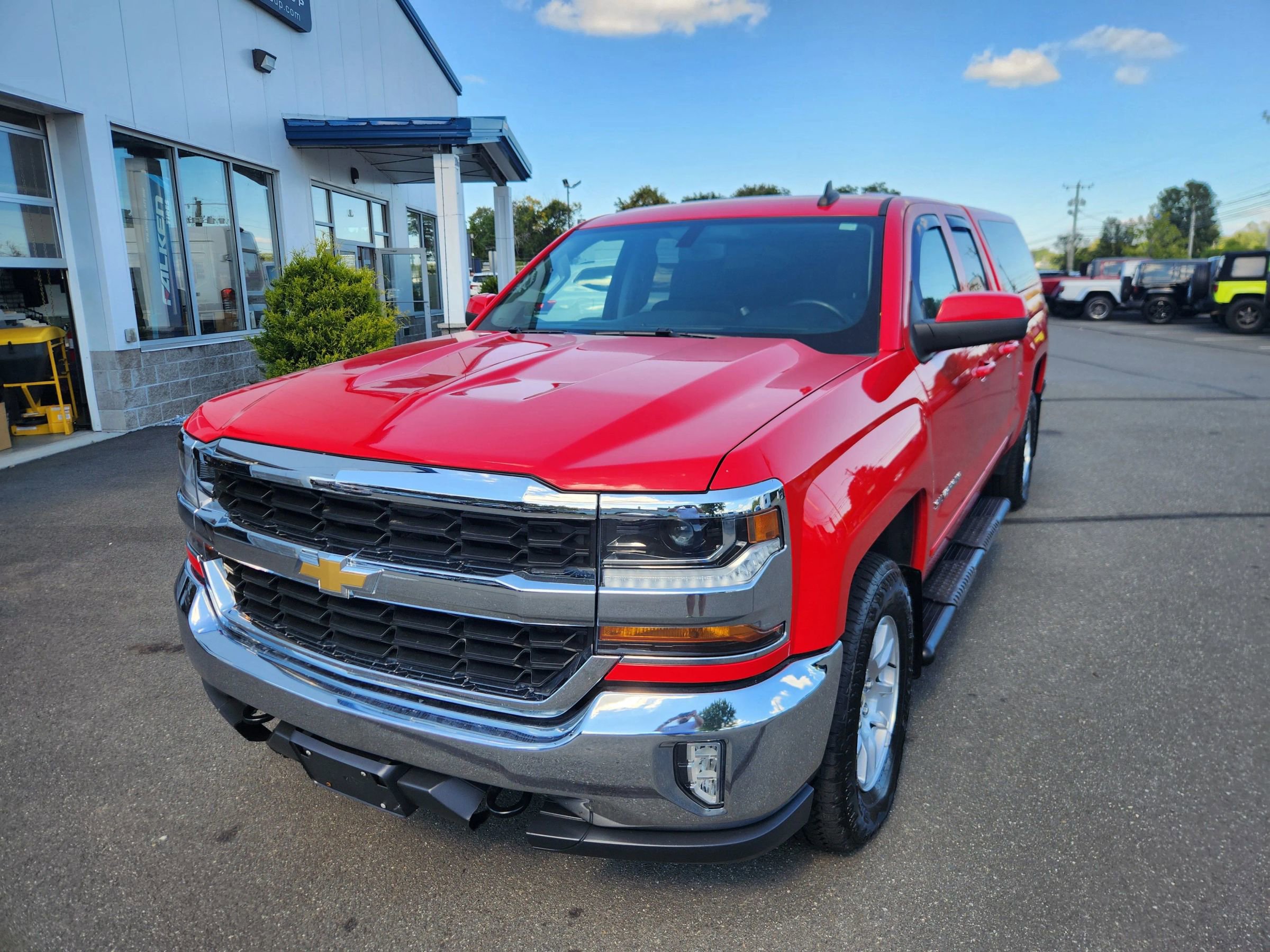 Used 2018 Chevrolet Silverado 1500 LT w/ All Star Edition image 4