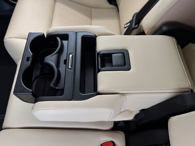 Used 2022 Lexus RX 350L FWD w/ Premium Package image 36