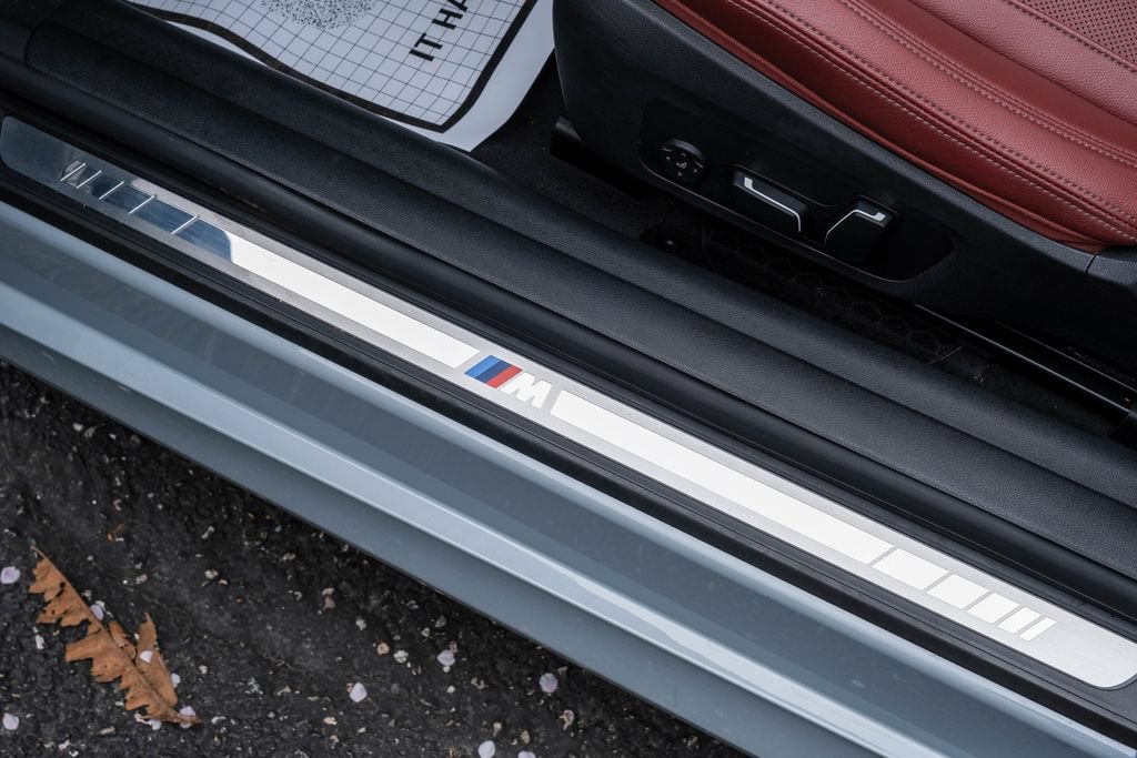 Used 2024 BMW M440i Convertible w/ Premium Package RWD image 31