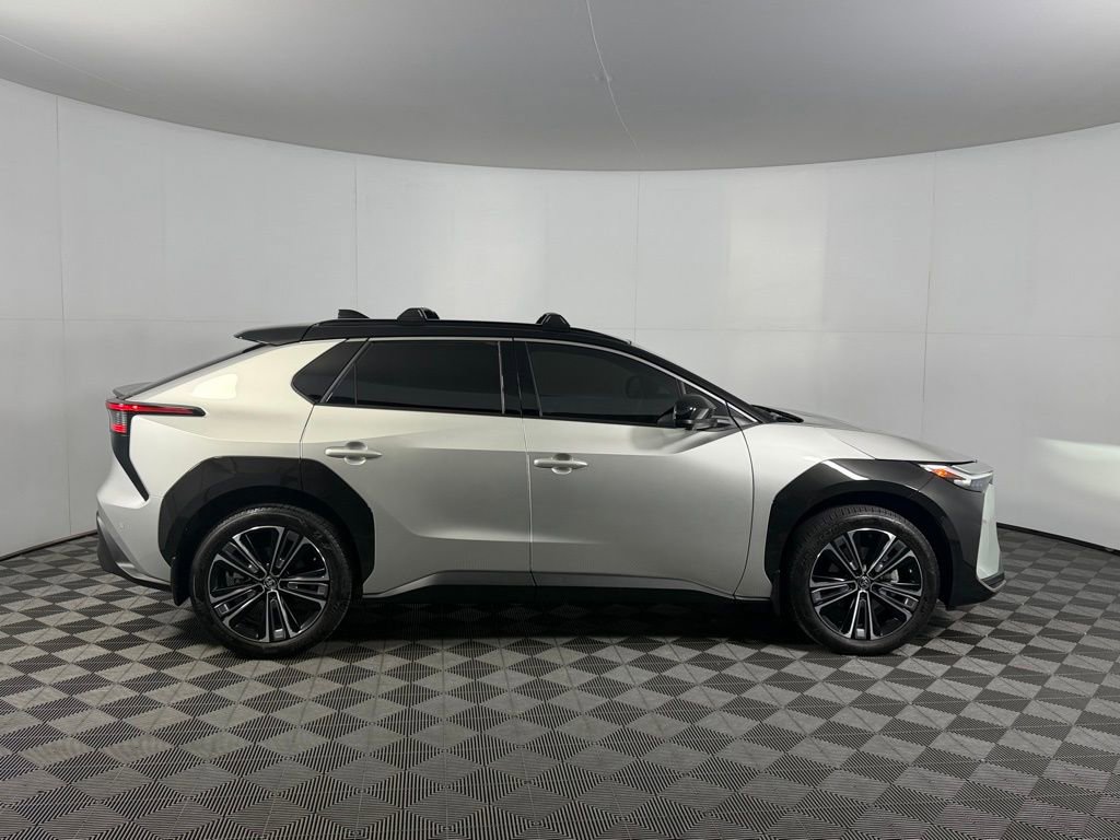 Used 2025 Toyota bZ4X FWD w/ Weather Package image 7