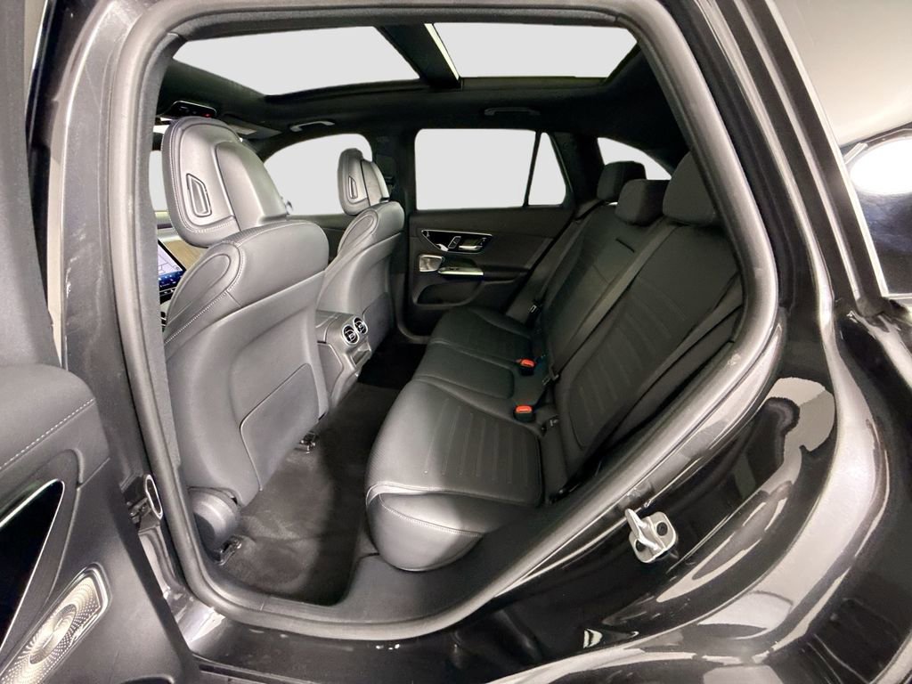 Certified 2025 Mercedes-Benz GLC 300 image 22