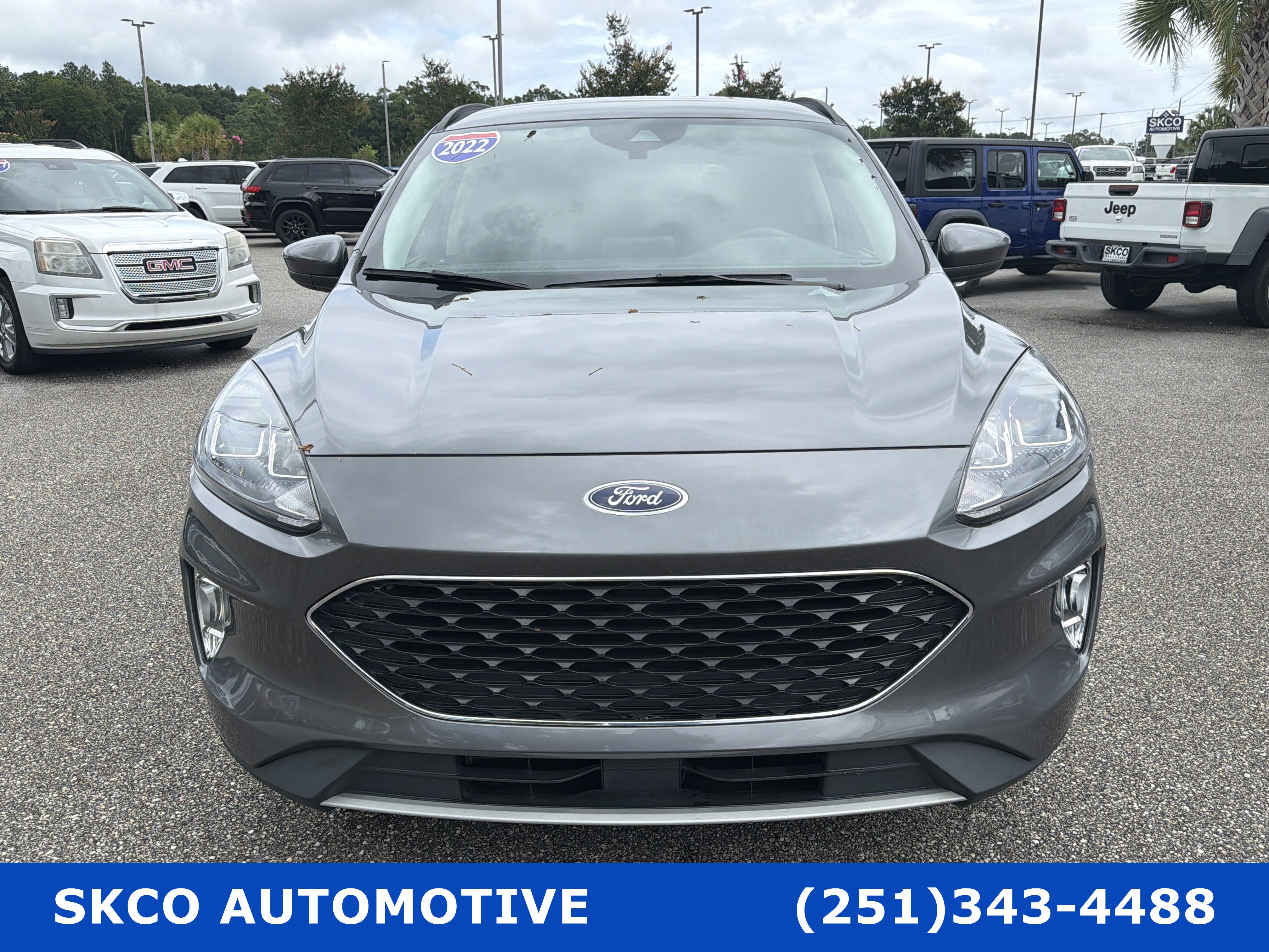 Used 2022 Ford Escape SEL w/ Technology Package FWD image 8