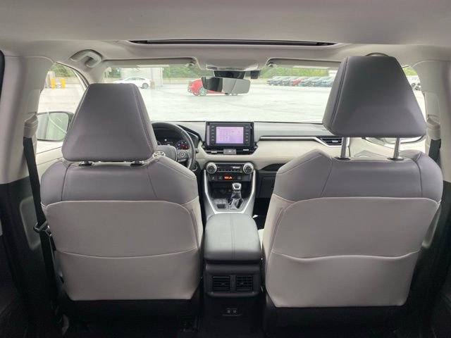 Used 2019 Toyota RAV4 XLE Premium AWD/4WD image 10