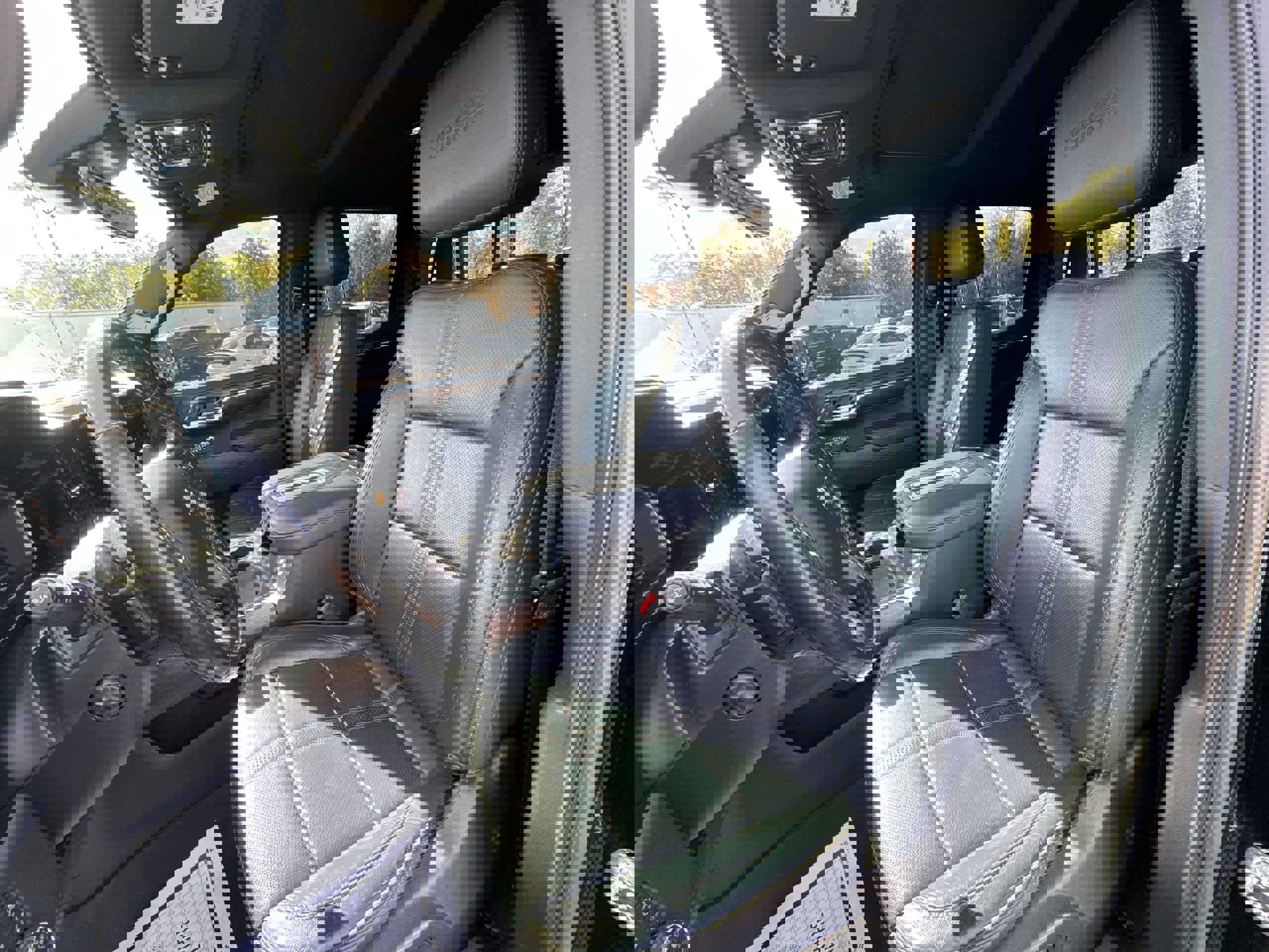 Used 2022 Chevrolet Silverado 1500 High Country w/ High Country Premium Package image 20