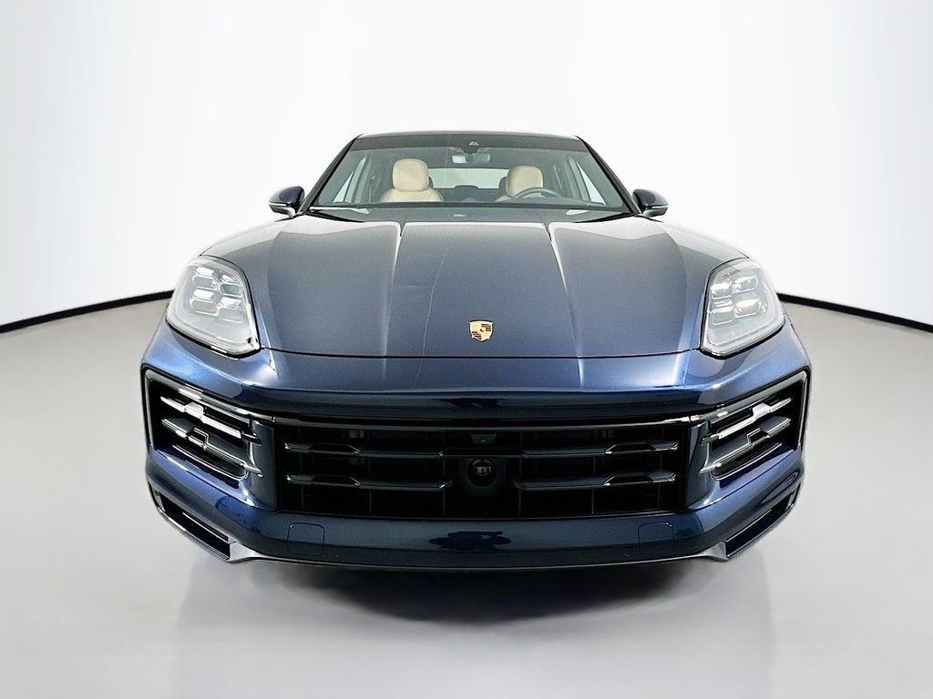 Used 2026 Porsche Cayenne image 7