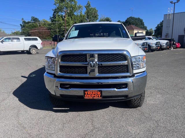 Used 2018 RAM 2500 Tradesman w/ Chrome Appearance Group AWD/4WD image 3