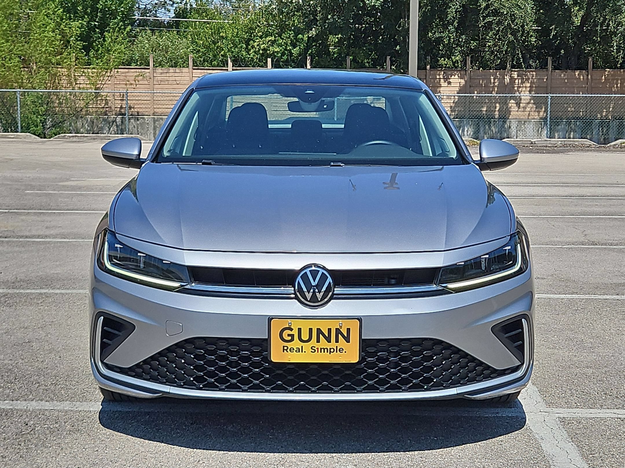 Used 2025 Volkswagen Jetta SE FWD image 8