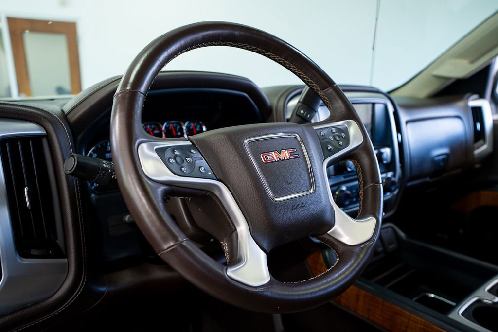 Used 2018 GMC Sierra 1500 SLT AWD/4WD image 32