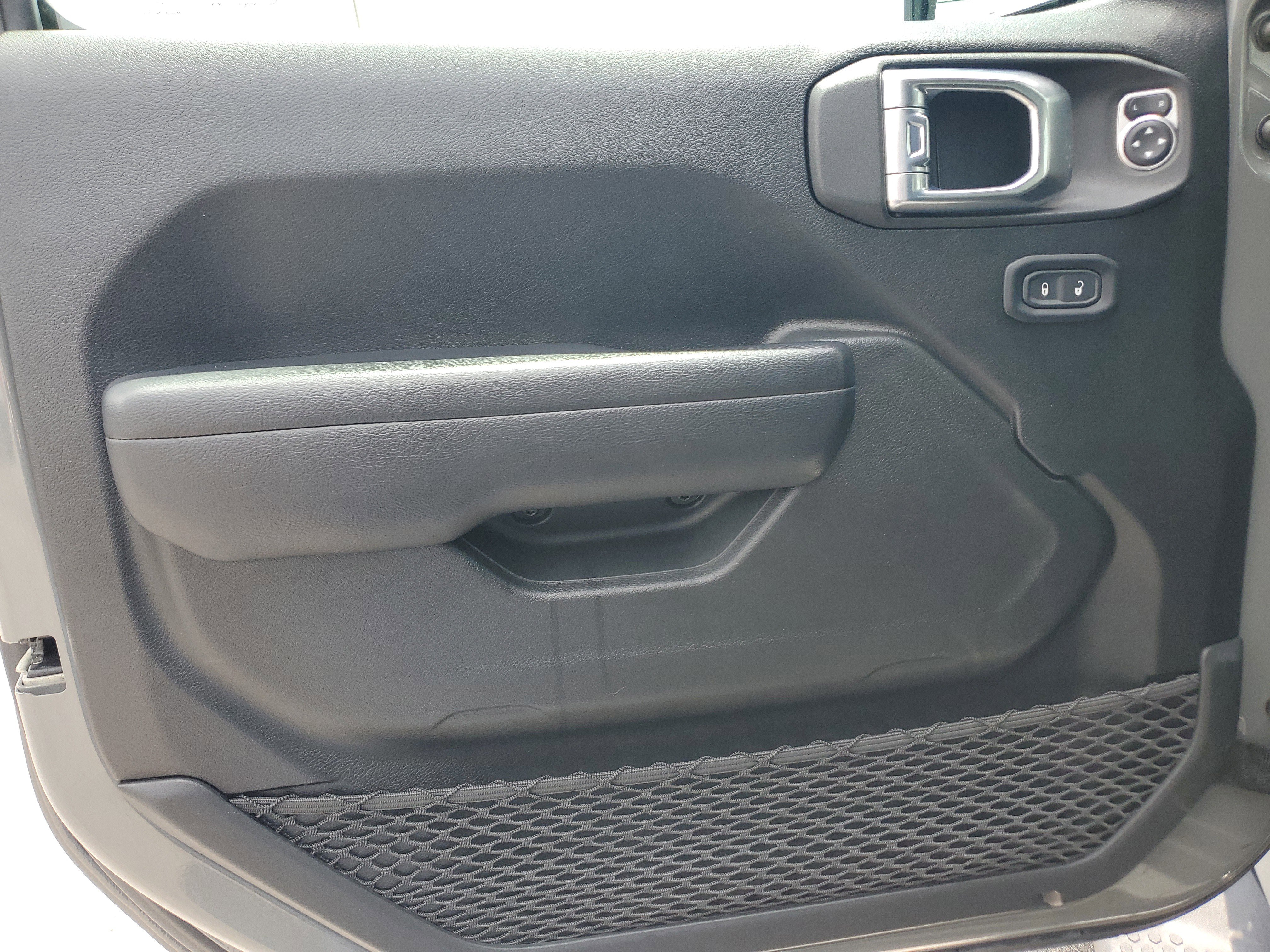 Used 2021 Jeep Wrangler Unlimited Sport image 25