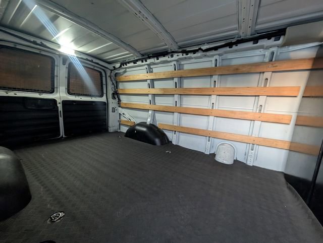 Used 2021 GMC Savana 2500 w/ Driver Convenience Package image 11