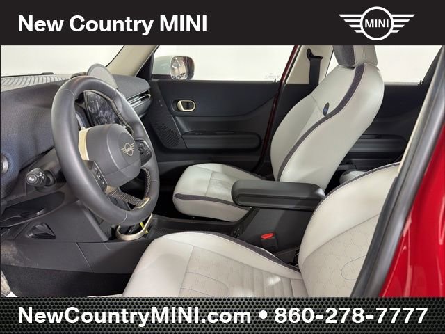 Certified 2025 MINI Cooper 4-Door Hardtop image 11