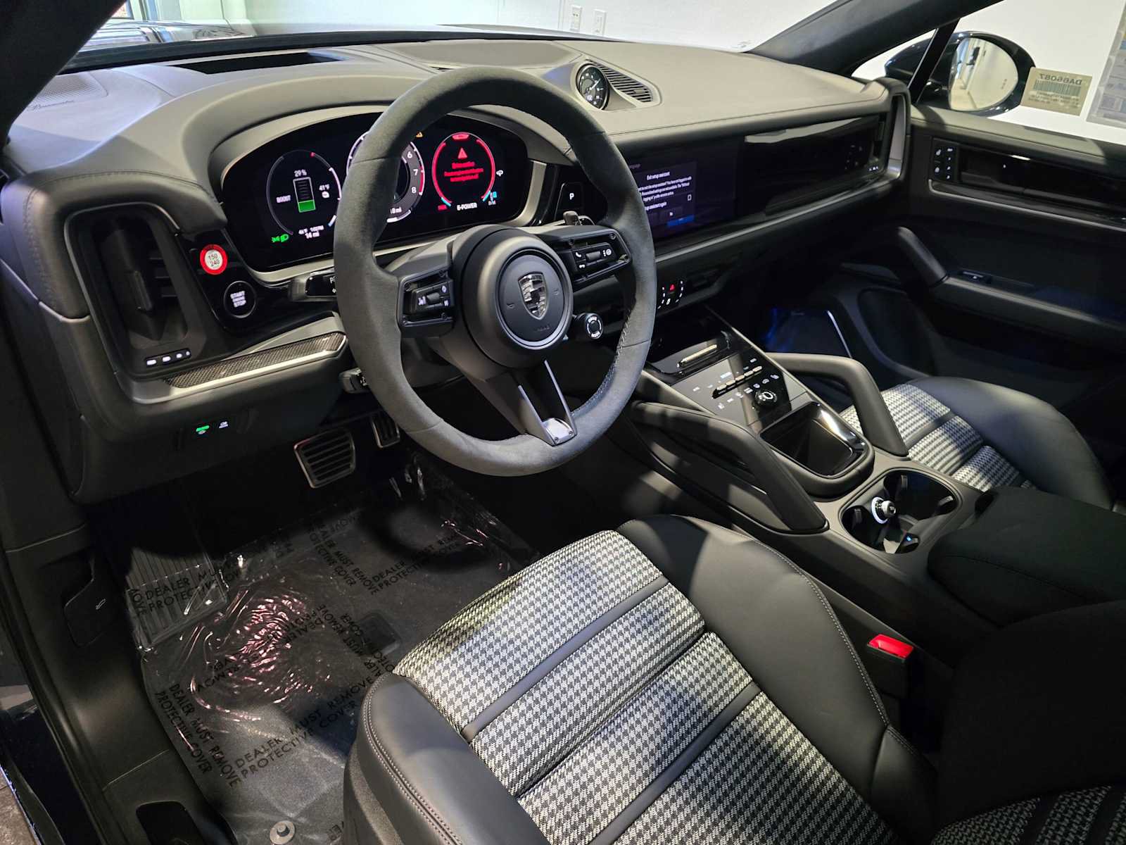 New 2026 Porsche Cayenne Turbo AWD/4WD image 4