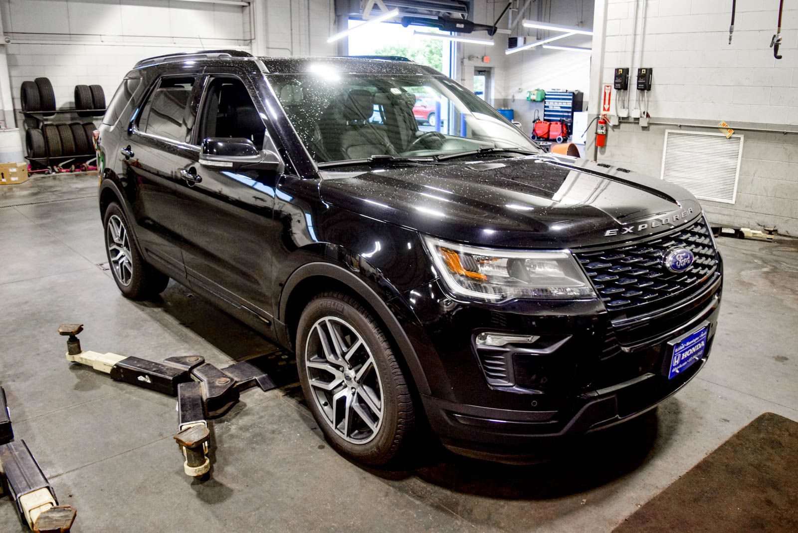 Used 2018 Ford Explorer Sport AWD/4WD image 14