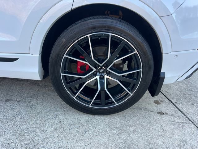 Used 2020 Audi Q8 Prestige image 38