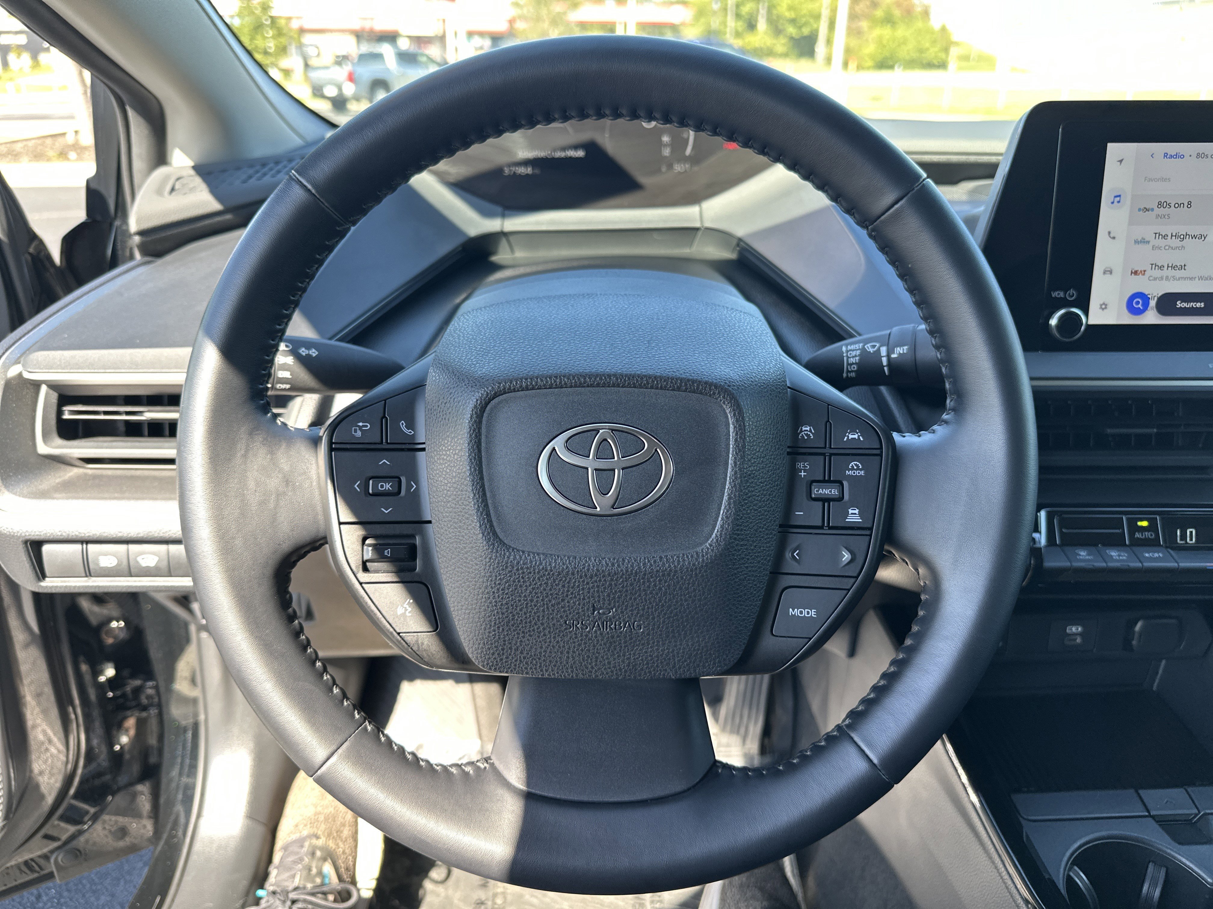 Used 2024 Toyota Prius LE image 18