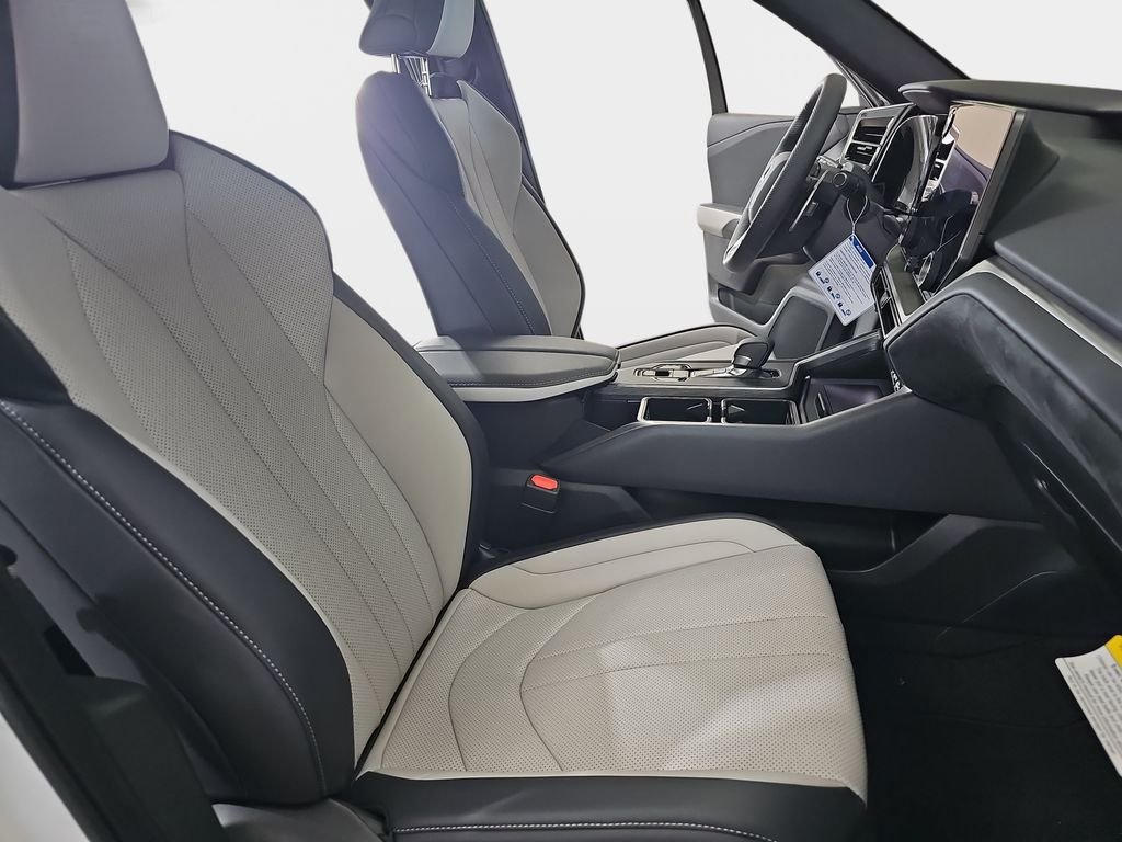 New 2026 Lexus TX 500h AWD w/ Technology Package image 10