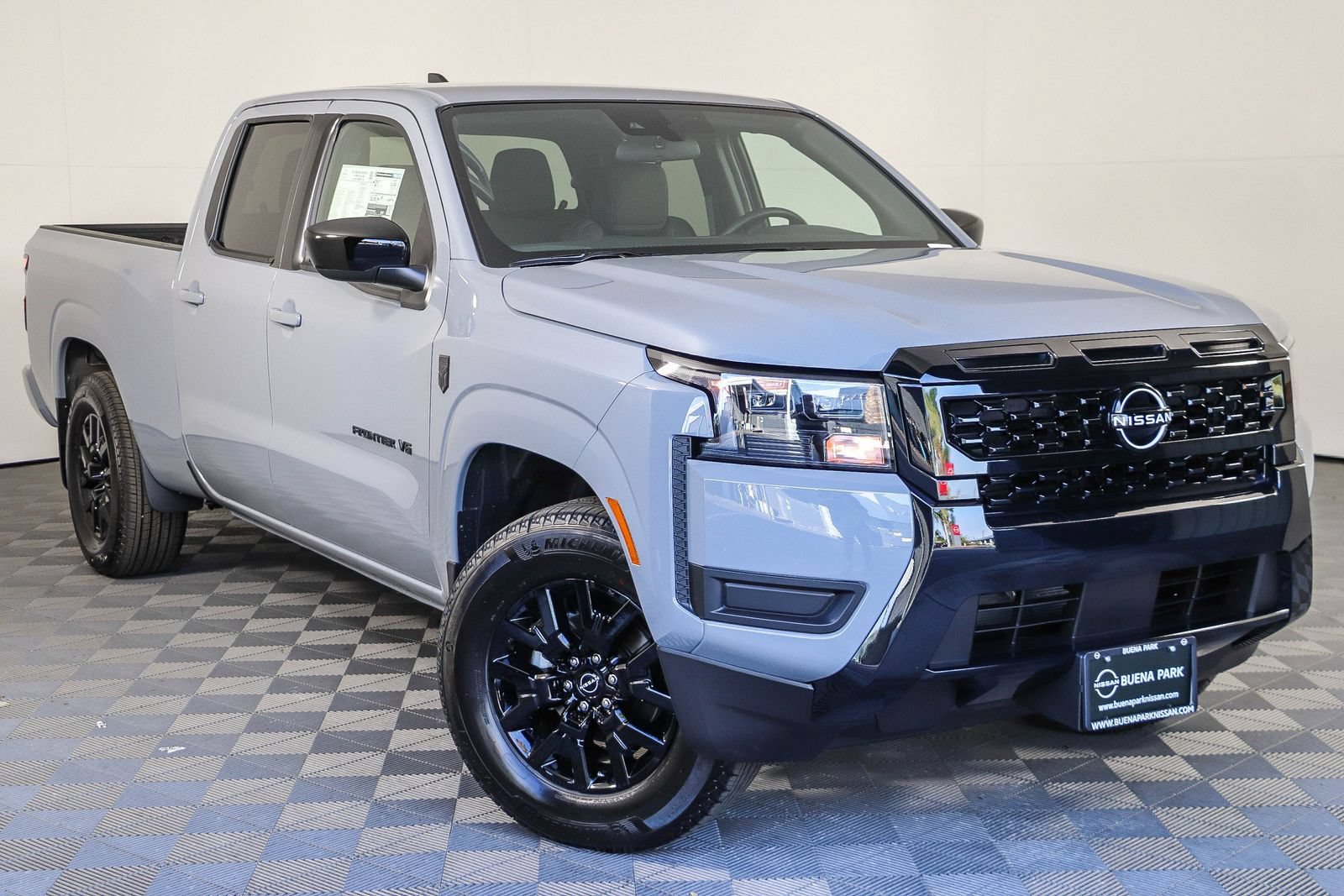 New 2027 Nissan Frontier SV w/ Tow Package RWD image 1