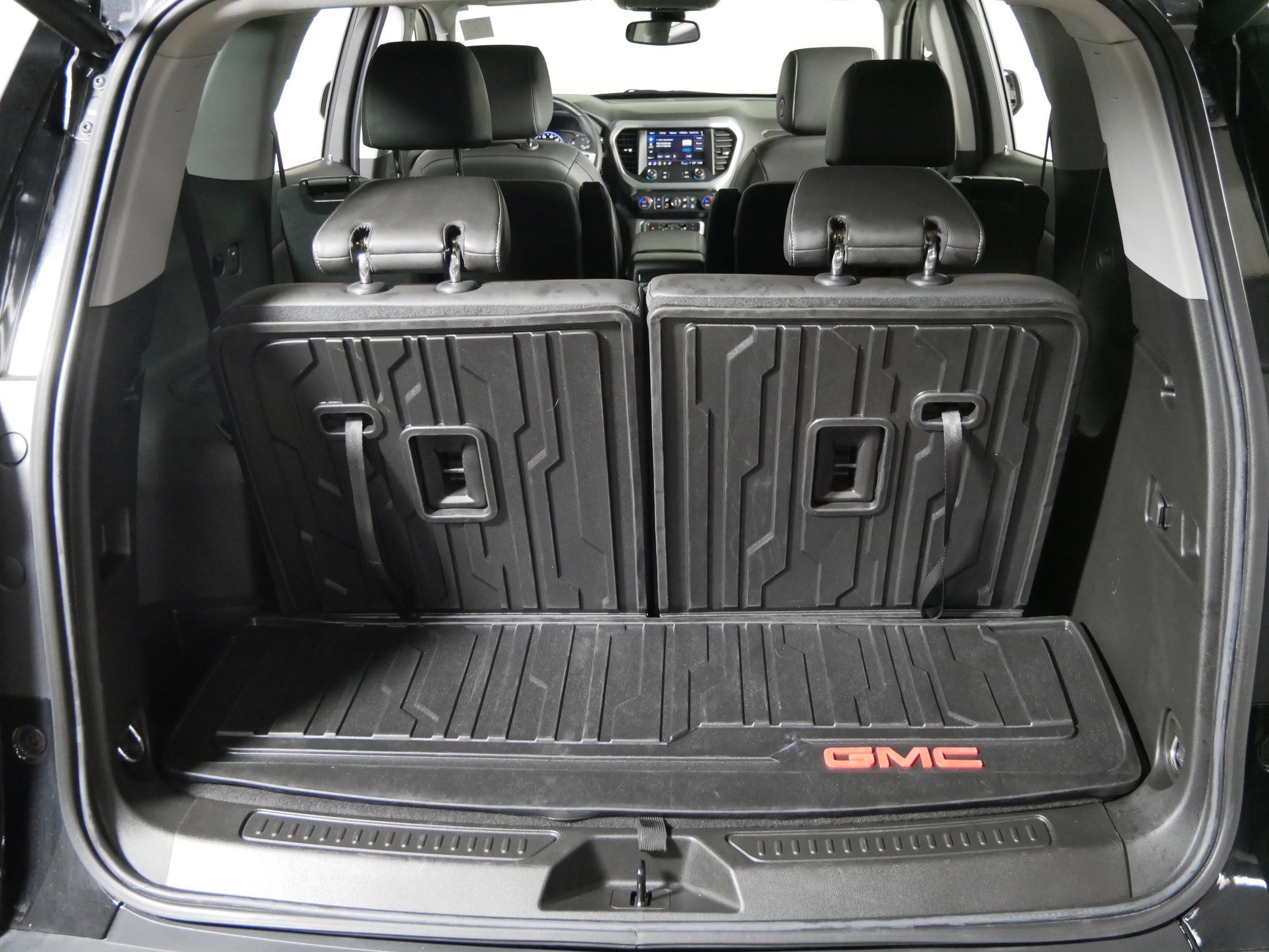 Used 2023 GMC Acadia SLT w/ Technology Package image 18