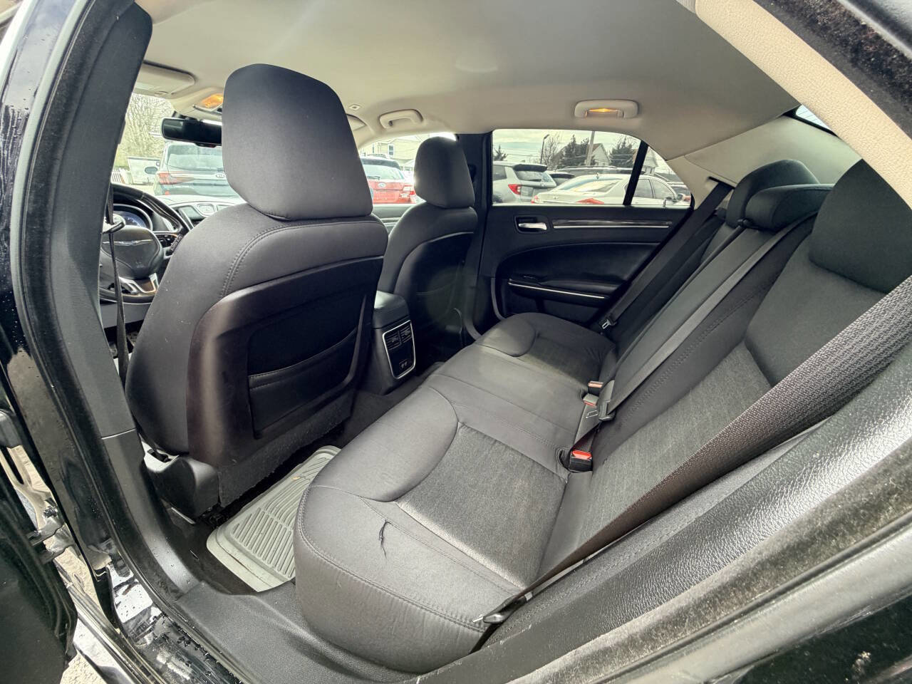 Used 2019 Chrysler 300 Touring w/ Sport Appearance Package image 16